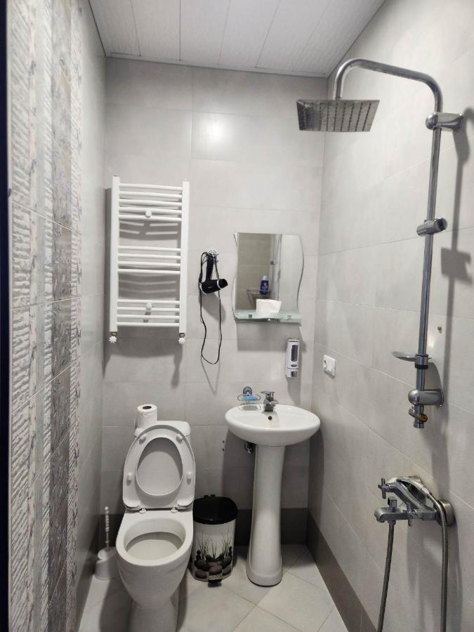Moon Night Hotel Kazbegi Luaran gambar