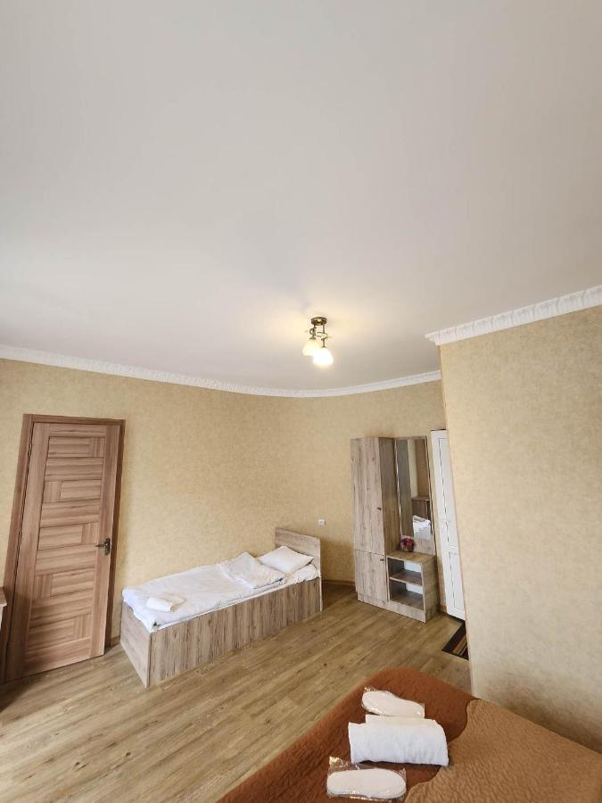 Moon Night Hotel Kazbegi Luaran gambar